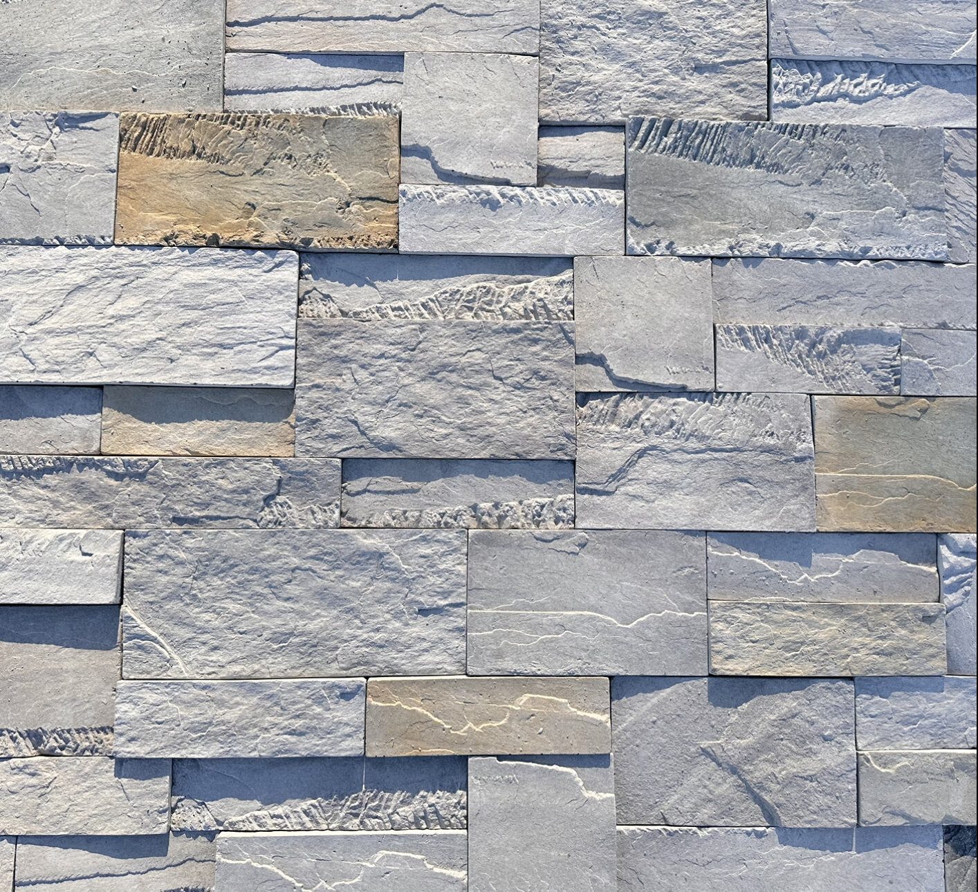 CR: Mt. Airy Granite - CORNERS - RockSolid Veneers
