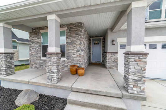 6 Signs Your Stone Veneer Needs To Be Replaced - RockSolid Veneers