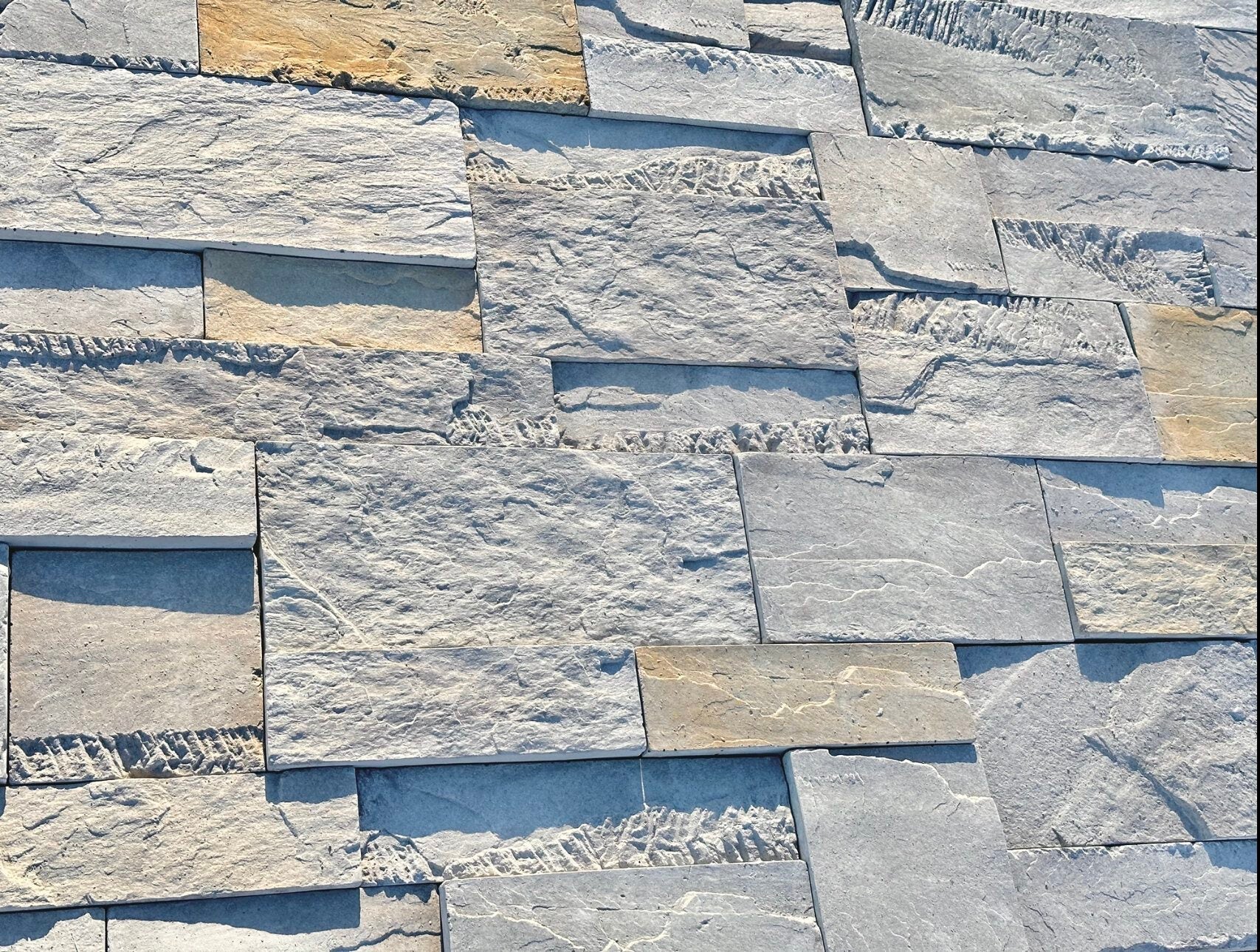 CR: Mt. Airy Granite - CORNERS - RockSolid Veneers